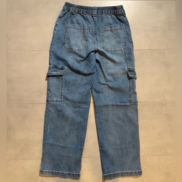 Almost Famous Blue Cargo Jeans - Picture 5 of 5